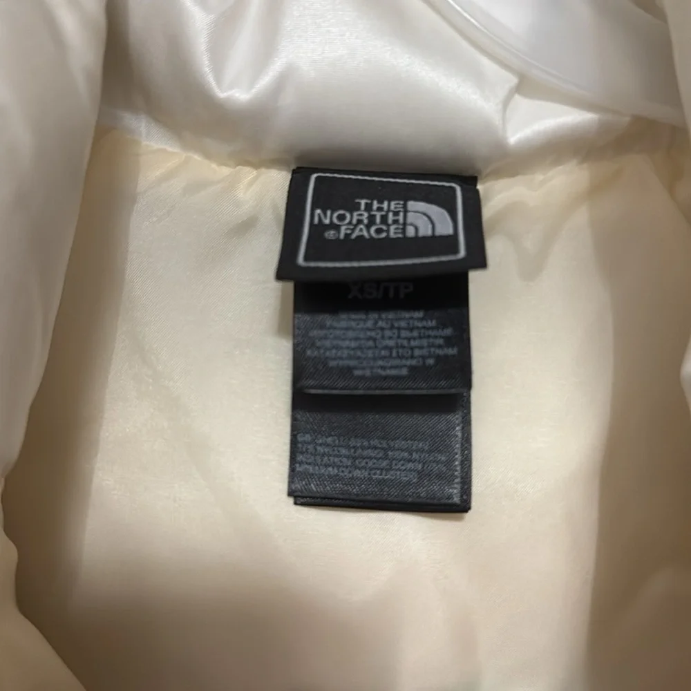 The North Face Ivory Quilted Vest - Picture 3 of 4